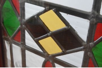 イギリスアンティーク　重厚な雰囲気と可愛らしさを兼ね備えたステンドグラスドア1枚(扉、建具、英国)(R-064945)
