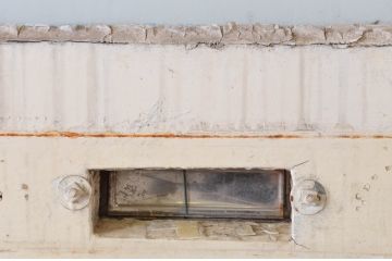イギリスアンティーク　ペイント仕上げ限定　鮮やかな青色が目を惹くペイントドア1枚(扉、建具、英国)(R-064960)