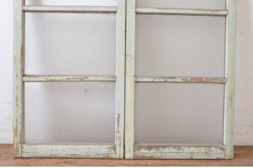 アンティーク建具　ペイント仕上げ限定　古い洋館で使われていた両開き窓と回転窓のセット(突き出し窓、ガラス扉、明かり取り、明り取り)(R-064978)