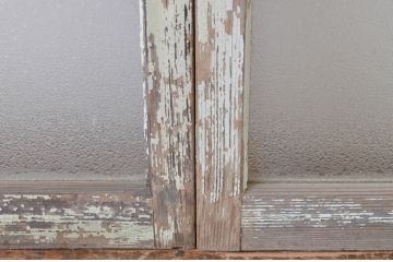 アンティーク建具　ペイント仕上げ限定　古い洋館で使われていた両開き窓と回転窓のセット(突き出し窓、ガラス扉、明かり取り、明り取り)(R-064979)