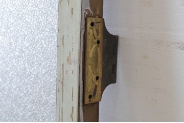 アンティーク建具　ペイント仕上げ限定　古い洋館で使われていた両開き窓と回転窓のセット(突き出し窓、ガラス扉、明かり取り、明り取り)(R-064979)