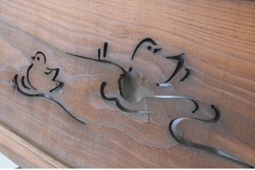 アンティーク建具　かわいい鳥のデザインが魅力!!和の風情が感じられる透かし彫り欄間2枚セット(明かり取り、明り取り)(R-064980)