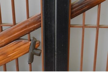 アンティーク建具　あやめと蝶の図　ディスプレイとしても取り入れられる片面ガラスの書院戸2枚セット(窓、引き戸、ガラス戸)(R-064982)