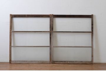 アンティーク建具　経年によって増した味わいが魅力的な横桟のガラス窓2枚セット(引き戸、ガラス戸)(R-064984)