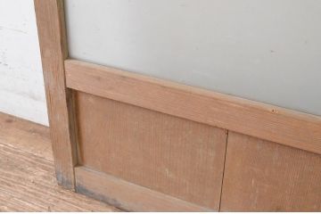 アンティーク建具　経年を感じさせる木味が魅力のガラス窓1枚(引き戸、ガラス戸)(R-064987)