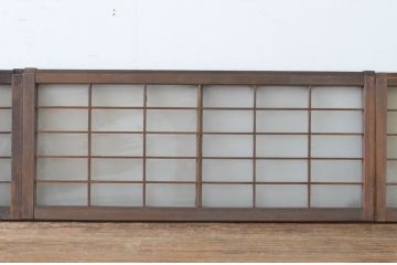 アンティーク建具　レトロな空間づくりにおすすめな格子入りの小さなガラス窓4枚セット(引き戸、ガラス戸)(R-064999)