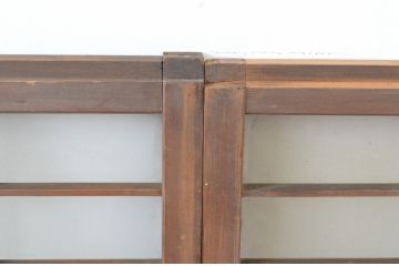 アンティーク建具　レトロな空間づくりにおすすめな格子入りの小さなガラス窓4枚セット(引き戸、ガラス戸)(R-064999)