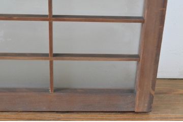 アンティーク建具　レトロな空間づくりにおすすめな格子入りの小さなガラス窓4枚セット(引き戸、ガラス戸)(R-064999)