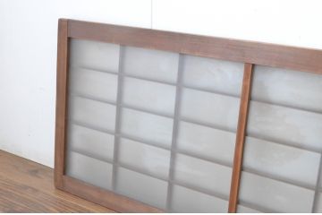 アンティーク建具　レトロな空間づくりにおすすめな格子入りの小さなガラス窓4枚セット(引き戸、ガラス戸)(R-064999)