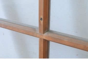 アンティーク建具　レトロな雰囲気が魅力的な窓タイプのスクエア型明かり取り1枚(ガラス欄間、明り取り)(R-065006)