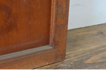 アンティーク建具　タモ材枠　落ち着いた色味が味わい深いシンプルな板戸窓4枚セット(引き戸)(R-065008)