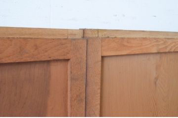 アンティーク建具　タモ材枠　落ち着いた色味が味わい深いシンプルな板戸窓4枚セット(引き戸)(R-065008)