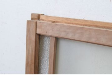 アンティーク建具　レトロな空間を引き立たせる小さな窓2枚セット(引き戸、ガラス戸)(R-065009)