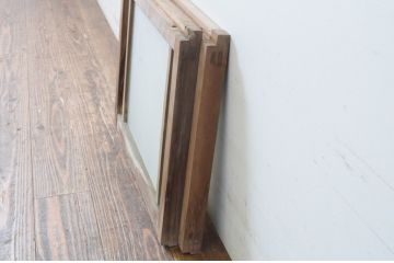 アンティーク建具　レトロな空間を引き立たせる小さな窓2枚セット(引き戸、ガラス戸)(R-065009)