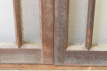 アンティーク建具　レトロな空間を引き立たせる小さな窓2枚セット(引き戸、ガラス戸)(R-065010)