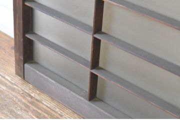 アンティーク建具　レトロな空間づくりにおすすめな格子入りのガラス窓2枚セット(明かり取り、明り取り、ガラス戸、格子戸、引き戸)(R-065012)