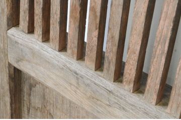 アンティーク建具　総栗材　歴史を刻んだ風合いが趣のある格子蔵戸1枚(格子戸、玄関戸、引き戸)(R-065021)