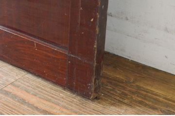 アンティーク建具　上質な和の空間を高める漆塗りのシンプルな格子蔵戸1枚(格子戸、玄関戸、引き戸)(R-065023)