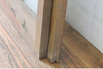 アンティーク建具　レトロな雰囲気づくりにおすすめのシンプルな玄関戸2枚セット(ガラス戸、引き戸)(R-065028)