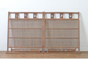 和製アンティーク　上品な透かし彫りと縦格子の折り畳み衝立(衝立て、パーテーション、目隠し)(R-065033)