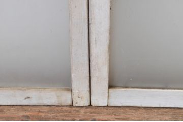 アンティーク建具　ペイント仕上げ限定　ペンキの剥げたガラス窓2枚セット(引き戸、ガラス戸)(R-065035)