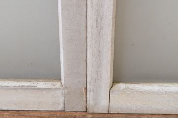アンティーク建具　ペイント仕上げ限定　ペンキの剥げた横桟ガラス窓2枚セット(引き戸、ガラス戸)(R-065037)