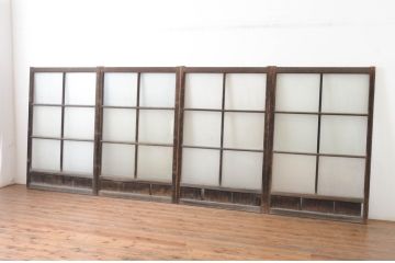 アンティーク建具　古い木味の腰板付きガラス窓4枚セット(ガラス戸、引き戸)(R-065044)
