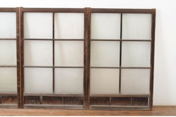 アンティーク建具　古い木味の腰板付きガラス窓4枚セット(ガラス戸、引き戸)(R-065044)