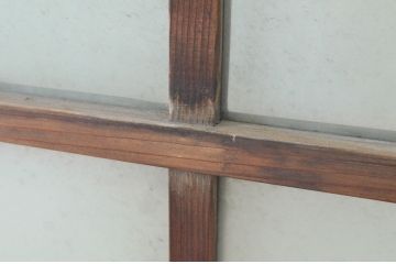 アンティーク建具　古い木味の腰板付きガラス窓4枚セット(ガラス戸、引き戸)(R-065044)