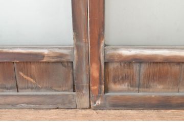 アンティーク建具　古い木味の腰板付きガラス窓2枚セット(ガラス戸、引き戸)(R-065045)