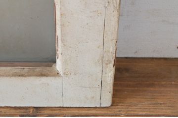  アンティーク建具　ペイント仕上げ限定　結霜ガラス入りのペンキの剥げた横長ガラス窓2枚セット(引き戸、ガラス戸)(R-065047)