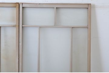 アンティーク建具　ペイント仕上げ限定!　存在感のあるデザインの大正ロマンガラス戸2枚セット(引き戸、建具)(R-065059)
