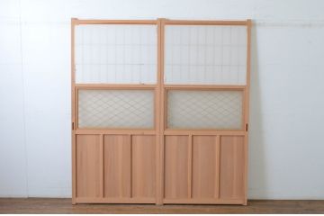 新古未使用品　昭和後期　ガラス入りの組子帯戸2枚セット(ガラス帯戸、板戸、引き戸、建具、組子、障子戸)(R-065061)