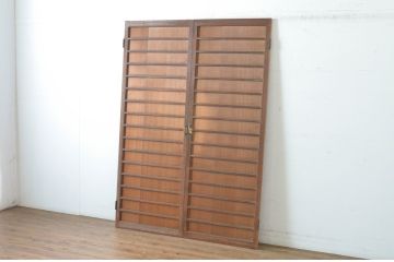 アンティーク建具　昭和初期　上手物!!　美しい柾目が魅力の両開き舞良戸扉一対(2枚セット、まいらど、板戸、ドア)(R-065075)