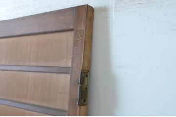 アンティーク建具　昭和初期　上手物!!　美しい柾目が魅力の両開き舞良戸扉一対(2枚セット、まいらど、板戸、ドア)(R-065075)