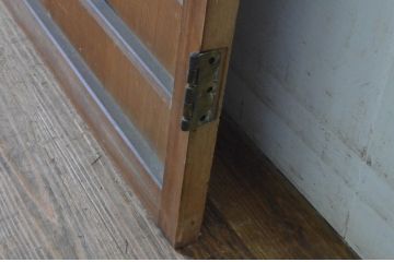 アンティーク建具　昭和初期　上手物!!　美しい柾目が魅力の両開き舞良戸扉一対(2枚セット、まいらど、板戸、ドア)(R-065075)