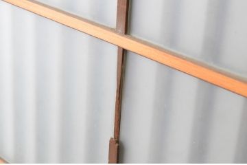 和製アンティーク　高級品!　ヒノキ材　格子入りの玄関引き戸2枚セット(ガラス戸、格子戸、玄関戸、建具)(R-065078)