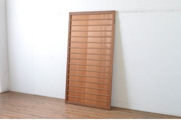 アンティーク建具　昭和初期　上手物!!　美しい柾目　真鍮つまみ付き　舞良戸扉1枚(まいらど、板戸、ドア)(R-065079)