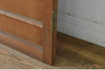 アンティーク建具　昭和初期　上手物!!　美しい柾目　真鍮つまみ付き　舞良戸扉1枚(まいらど、板戸、ドア)(R-065079)