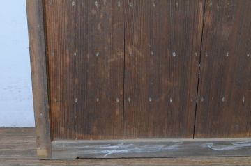 アンティーク建具　背が高い!!　美しい柾目が魅力のマス目格子板戸2枚セット(きつね格子、狐格子、格子戸、板戸、引き戸、升目)(R-065081)