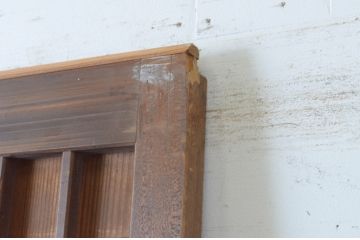 アンティーク建具　上手物!　美しい柾目が魅力のマス目格子板戸1枚(きつね格子、狐格子、格子戸、板戸、引き戸、升目)(R-065082)