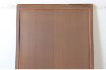 アンティーク建具　上手物!　美しい柾目が魅力のマス目格子板戸1枚(きつね格子、狐格子、格子戸、板戸、引き戸、升目)(R-065082)