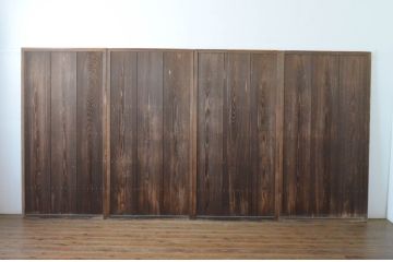 アンティーク建具　経年を感じる風合いが味わい深い雨戸4枚セット(板戸、引き戸)(R-065085)
