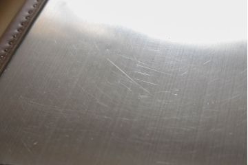 中古　ハロ(HALO)　イートンミディアムチェスト(ブラッシュドスチール)(ETON MEDIUM CHEST BRUSHED STEEL)　トランクのようなデザインが目を惹くチェスト(引き出し、サイドボード、サイドチェスト、キャビネット)(定価約27万5千円)(R-065106)