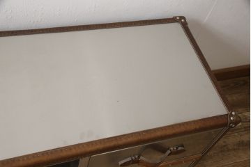 中古　ハロ(HALO)　ストニーハースト エンターテイメント ユニット(ブラッシュドスチール)(STONYHURST ENTERTAINMENT UNIT BRUSHED STEEL)　トランクのようなデザインが目を惹くテレビ台(リビングボード、テレビボード、収納棚、戸棚、引き出し、サイドボード、ローボード)(定価約27万5千円)(R-065107)