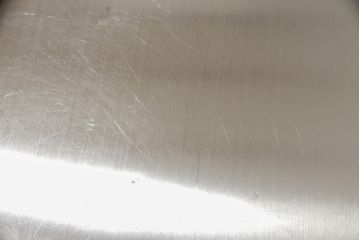 中古　ハロ(HALO)　ストニーハースト エンターテイメント ユニット(ブラッシュドスチール)(STONYHURST ENTERTAINMENT UNIT BRUSHED STEEL)　トランクのようなデザインが目を惹くテレビ台(リビングボード、テレビボード、収納棚、戸棚、引き出し、サイドボード、ローボード)(定価約27万5千円)(R-065107)