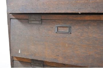 和製アンティーク　収納力抜群!レトロなパタパタ扉の横長下駄箱(サイドボード、靴箱、シューズボックス、収納棚、戸棚、店舗什器)(R-065131)