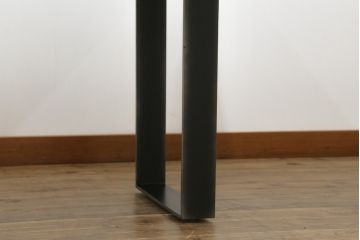 中古　ビーナ(bina)　グラハム(GRAHAM DINING TABLE)　アスプルンド(ASPLUND)取り扱い　味わいのある古材を使用したダイニングテーブル(2人掛け、4人掛け、食卓、作業台、サスティナビリティ)(定価約25万円)(R-065133)