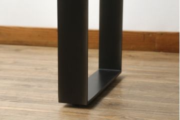 中古　ビーナ(bina)　グラハム(GRAHAM DINING TABLE)　アスプルンド(ASPLUND)取り扱い　味わいのある古材を使用したダイニングテーブル(2人掛け、4人掛け、食卓、作業台、サスティナビリティ)(定価約25万円)(R-065133)