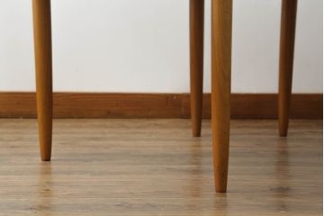 イギリスビンテージ　トーラ材とチーク材の杢目が目を惹くバタフライテーブル(ダイニングテーブル、食卓、エクステンションテーブル、作業台、2人掛け、4人掛け、6人掛け、ヴィンテージ)(R-065140)